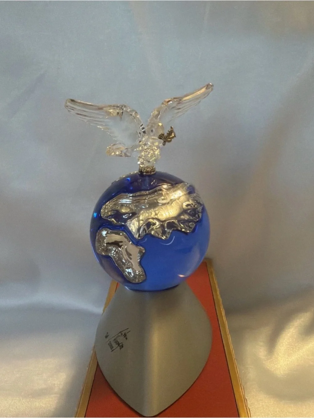 Swarovski Crystal Millennium Crystal Planet Vision 2000 Figurine 238985